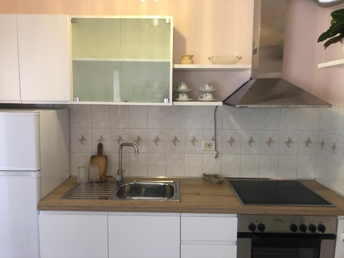 Itan'S Apartment-Lovely Guest Apartment In Center Tirana Exterior foto